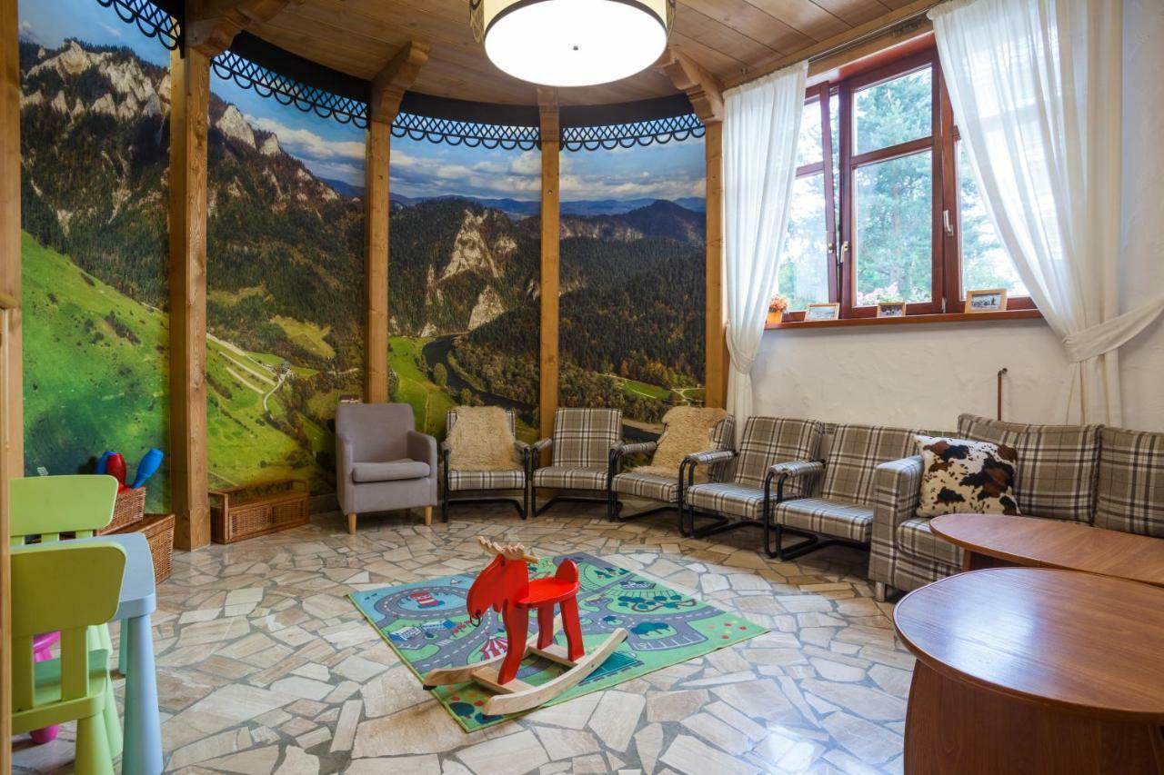 Bed and Breakfast Schronisko Pttk Trzy Korony Sromowce Niżne Esterno foto